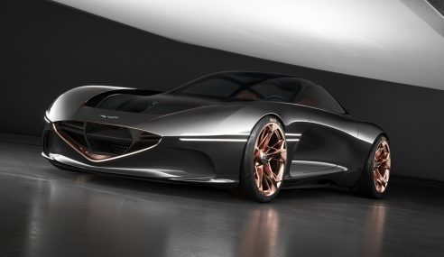 นายใหญ่เจเนซิส กำลังผลักดันเวอร์ชันการผลิตจริงของรถ Essentia Concept