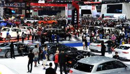 สรรพสามิตรับลูก ลดภาษีรถยนต์ 50%