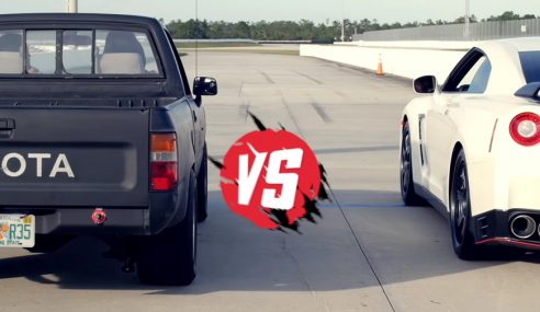 กระบะเก่าๆ ท้าไฝว้ซูเปอร์คาร์อย่าง McLaren 720s, GT-R และ 300zx