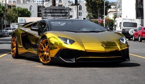 Aventador SV Roadster ของคริสต์ บราวน์ ที่ Wrap ด้วยสีทองและล้อจาก Forgiato