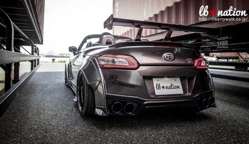 Liberty Walk เปลี่ยนโฉม Daihatsu Copen ให้เป็น Nissan GT-R เปิดประทุนคันจิ๋ว