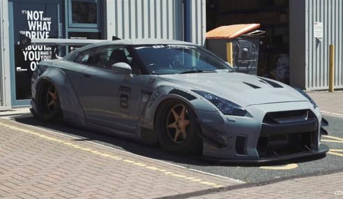 Liberty Walk รังสรรค์ Nissan GT-R ให้เหมือนหลุดมาจากวีดีโอเกม แถมยังซิ่งได้จริง