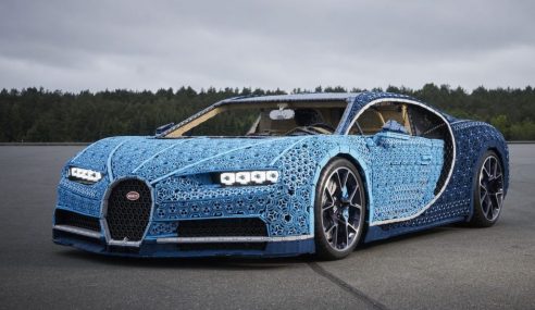 บรรดาคุณพ่อสนใจซื้อให้ลูกๆ เล่นสักคันมั้ยกับ Bugatti Chiron ที่ตกแต่งด้วย Lego ทั้งคันวิ่งได้จริง