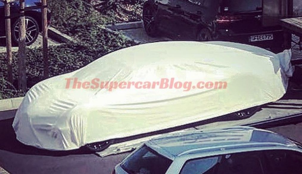 ตัวละครลับจากค่าย Bugatti ปรากฏตัวภายใต้ผ้าคลุม ลือหึ่งเป็นซุปเปอร์ซีดาน 4 ประตู