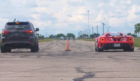 อย่าดูถูก SUV ร่างใหญ่อย่าง Jeep Trackhawk เพราะคลิปนี้อาจมีสวน Ford GT