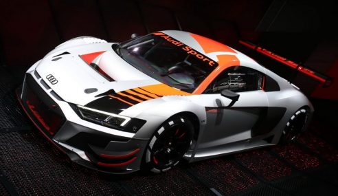 Audi R8 LMS Racer ปริศนาที่ใบ้ให้เรารู้ว่า R8 รุ่นปรับปรุงใหม่ที่กำลังจะมาถึง จะออกมาเป็นแบบไหน