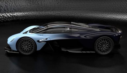 เผยภาพชุดใหม่ ใกล้เคียงเวอร์ชั่นผลิตที่สุด Aston Martin Valkyrie ว่าที่ไฮเปอร์คาร์ราคา 100 ล้านบาท