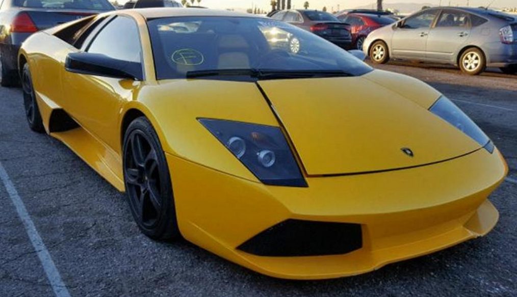 เจ้าของตัดใจขาย Lamborghini Murcielago ในราคาเพียง 2 ล้าน เพราะสิ่งนี้
