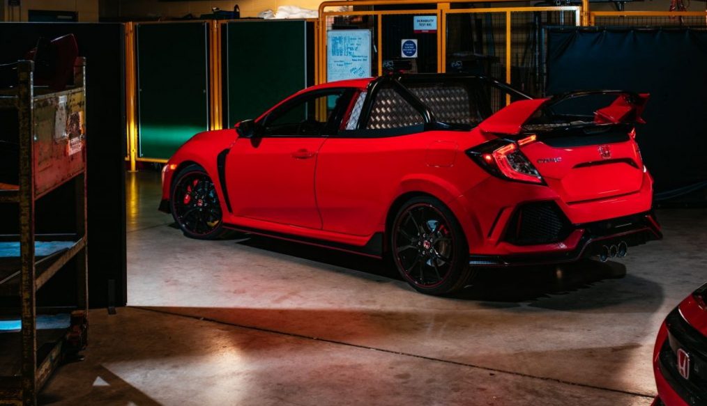 Civic Type R คันนี้ ถูกตัดหลังคา และ ห้องโดยสารตอนหลังออกไป จนกลายเป็นปิกอัพสุดเท่