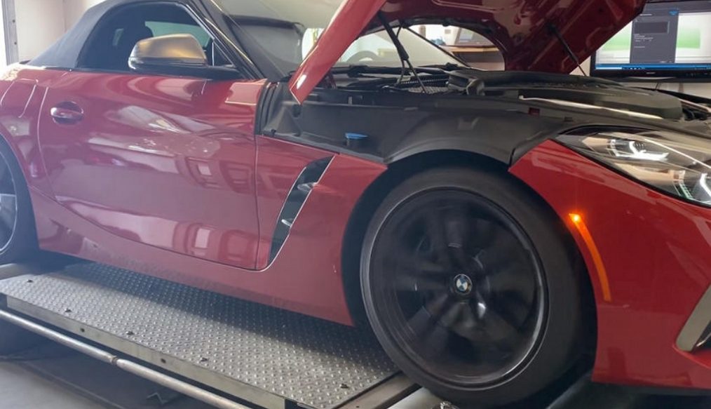 Z4 M40i ถูกทดสอบบนไดโน จนได้ตัวเลขประสิทธิภาพที่น่าประทับใจ