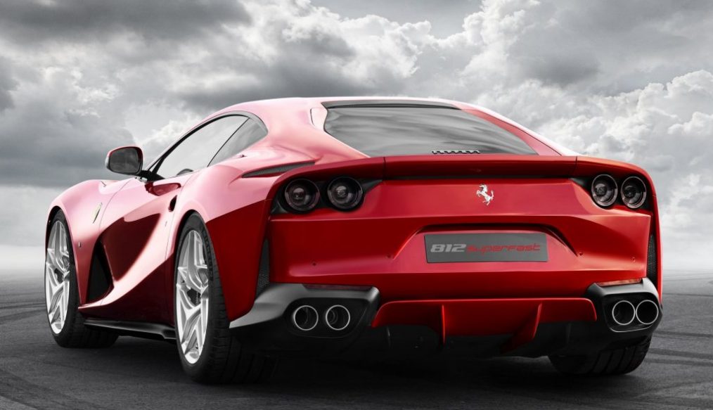 แฟนๆ ม้าลำพองหยอดกระปุกรอ 812 Superfast Spider ที่กำลังจะเปิดตัวกันยานี้