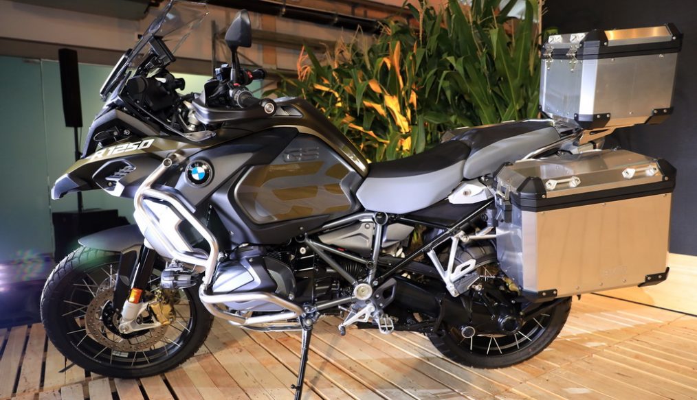 บีเอ็มดับเบิลยู มอเตอร์ราด ประเทศไทย เปิดตัวมอเตอร์ไซค์ในตระกูล GS สองรุ่นใหม่ล่าสุด