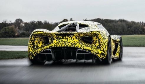 Evija ไฮเปอร์คาร์จาก Lotus ออกมาโชว์ท่าทางขณะวิ่ง สุดปราดเปรียวครั้งแรก