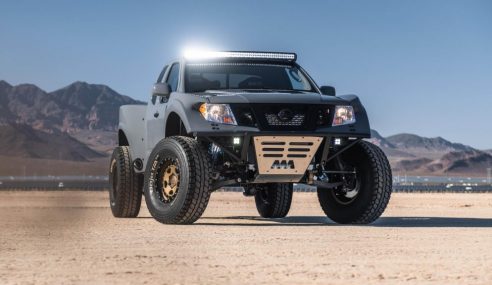 Nissan สร้างกระบะ Frontier ในร่างที่ฉีกไปจากเดิม ประสิทธิภาพโหดด้วยเครื่อง V8