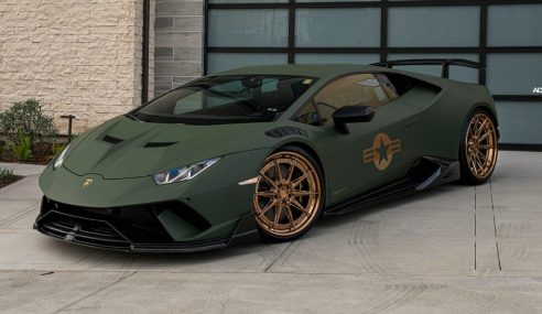Huracan Performante ดุดันด้วยชุดแต่ง ลายกองทัพสหรัฐ มาพร้อมล้อสีทองสุดโดดเด่น