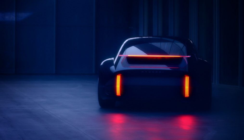 ฮุนไดเตรียมเผยโฉมรถยนต์พลังงานไฟฟ้าต้นแบบรุ่นล่าสุด “Hyundai Prophecy” ที่งานเจนีวา มอเตอร์ โชว์