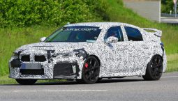 Civic Type R ใหม่ โมเดลปี 2022 ถูกแอบถ่ายหลังจากออกมาวิ่งทดสอบบนถนน