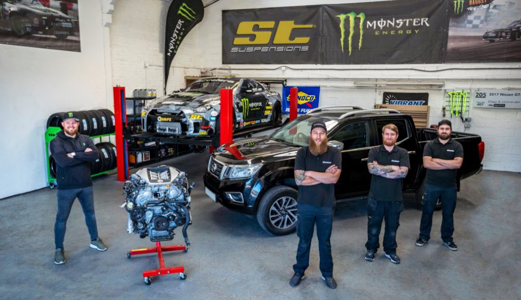 เรียกมันว่า Navara-R กับรถกระบะที่ดูธรรมดา ที่ไม่ธรรมดาลงเครื่อง GT-R 1,000 แรงม้า