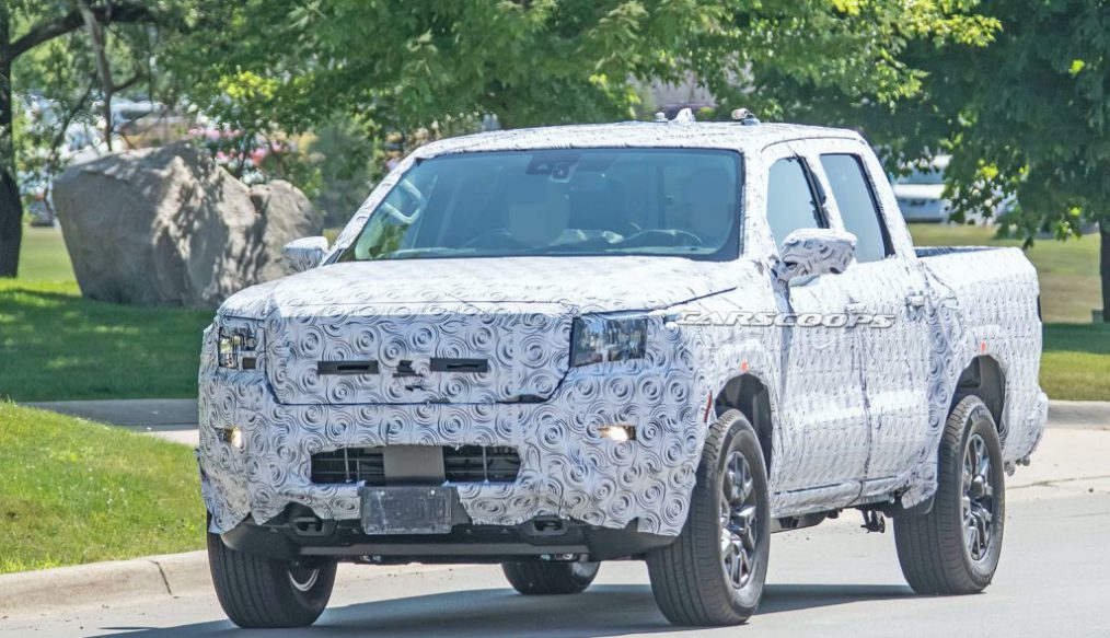 Nissan Navara ที่คาดว่าเป็นไฟนอลโมเดล ถูกจับภาพได้ขณะวิ่งทดสอบบนถนน