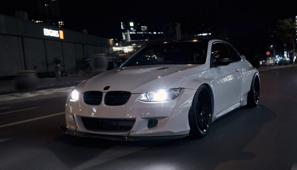 BMW M3 จากแอฟริกาใต้ คันนี้ไม่ธรรมดาเพราะมันถูกยัดไส้ด้วยเครื่อง Ferrari V8
