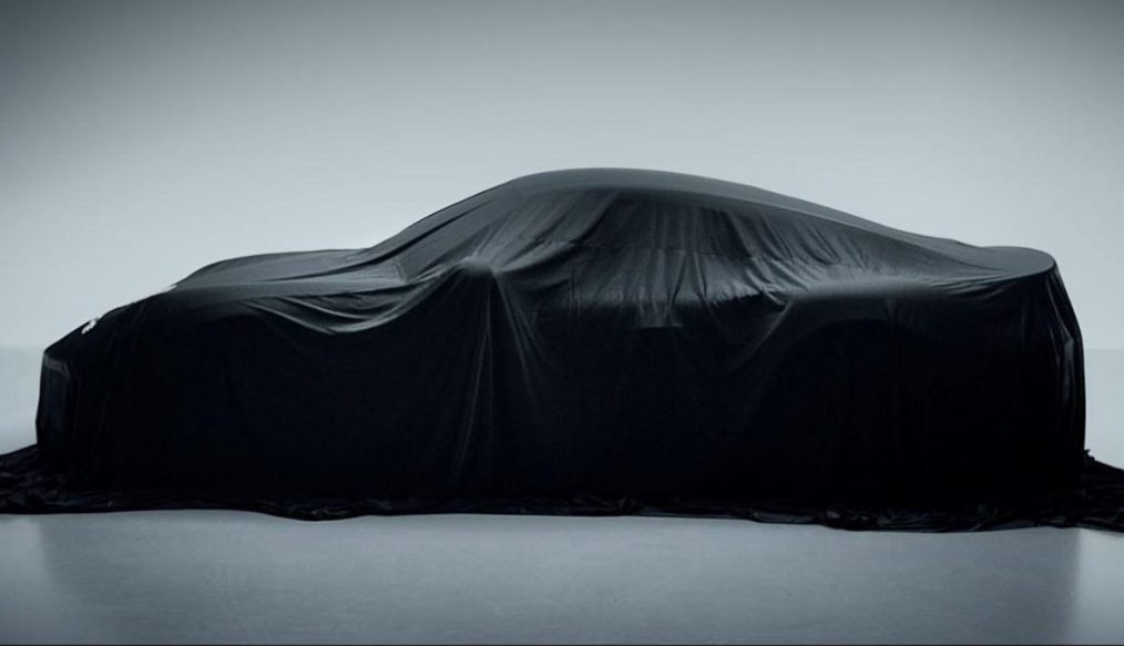 ตัวละครบลับใต้ผ้าคลุมของ Porsche ที่ถูกคาดเดาว่ามันคือ โมเดล 911 GT