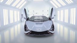 ประสบการณ์ที่ประเมินค่าไม่ได้ เจ้าของ Lamborghini Sian ถูกเชิญให้มาดูความคืบหน้าของรถถึงโรงงานผลิต