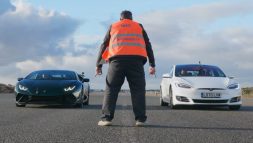 ที่สุดกับที่สุดโคจรมาพบกับ Huracan Performante และ Model S ความต่างที่รอการพิสูจน์