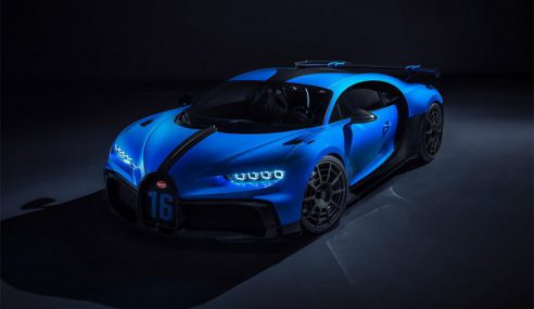 Bugatti Chiron Pur Sport มูลค่า 3.6 ล้านเหรียญสหรัฐฯ แลนดิ้งถึงดูไบแล้ว เพื่อให้ลูกค้าทดลองขับคันจริง!!