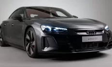 เมืองนอกรีวิวแล้ว Audi RS E-Tron GT 2021 รถสี่ประตูที่ออกแบบมาได้สวยเตะตาน่าใช้