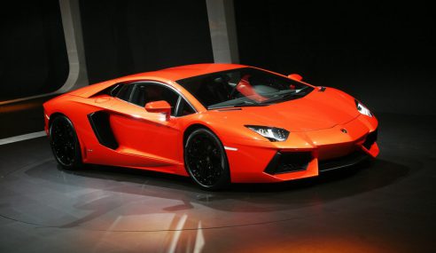 “ไขข้อสงสัย! เพราะอะไร Aventador จึงเป็นซูเปอร์สปอร์ตคาร์ที่น่าจับตามาตลอด 10 ปี พร้อมทุกสิ่งที่คุณควรรู้เกี่ยวกับ Aventador รหัสสุดท้ายของ Lamborghini”