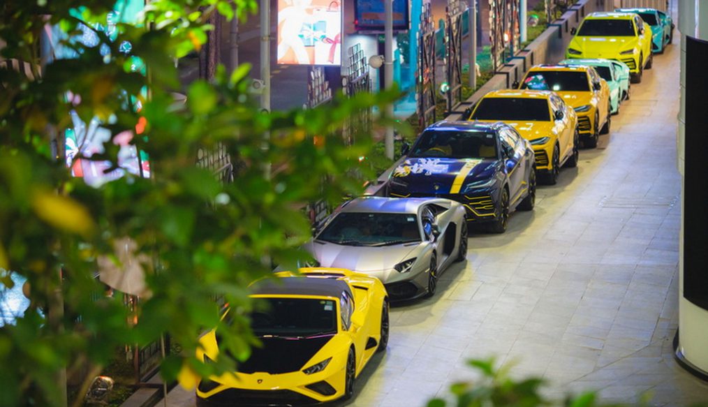 เรนาสโซ มอเตอร์ เฉลิมฉลองต้อนรับศักราชใหม่ จัด ‘LAMBORGHINI NIGHT’ ส่งมอบความสุขให้เหล่าสาวกกระทิงดุ