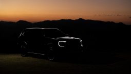 ฟอร์ด เอเวอเรสต์ เจเนอเรชันใหม่ เตรียมเผยโฉมครั้งแรกพร้อมกันทั่วโลก 1 มีนาคม นี้ เวลา 14:00 น.