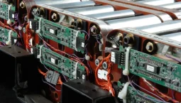 สิ่งที่คุณต้องรู้ เกี่ยวกับแบตเตอรี่ EV